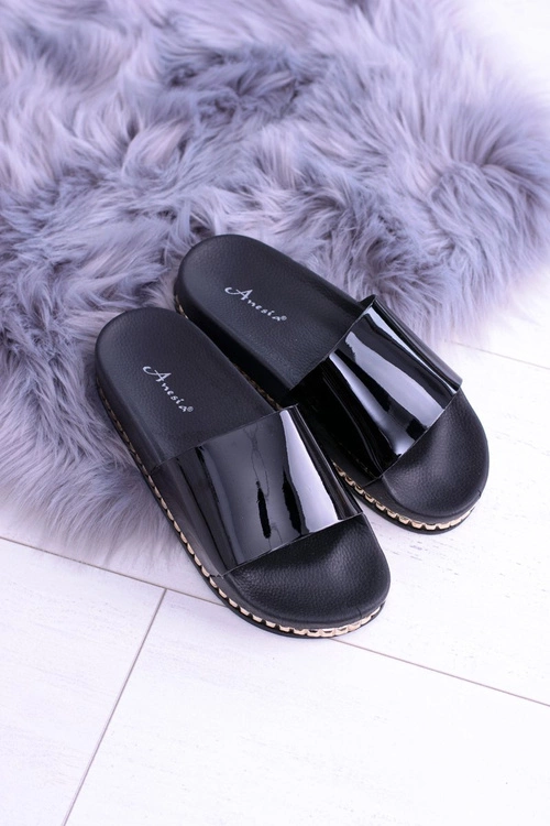 Damskie Czarne Klapki z Dżetami Mirock