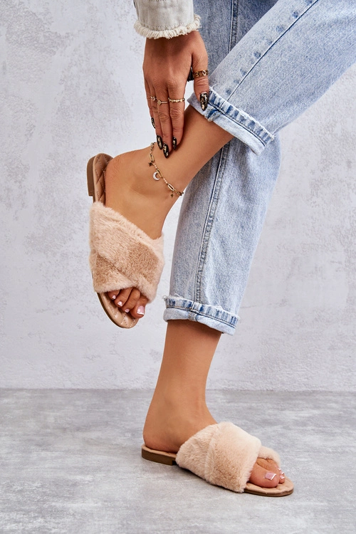 Damskie Klapki Na Płaskim Obcasie Z Futerkiem Nude Lussie