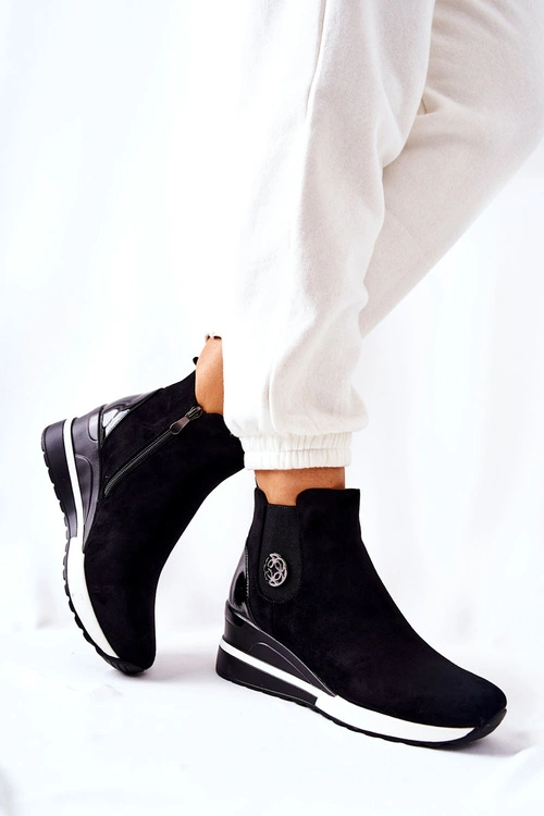 Zamszowe Botki Na Koturnie Czarne Lunelle