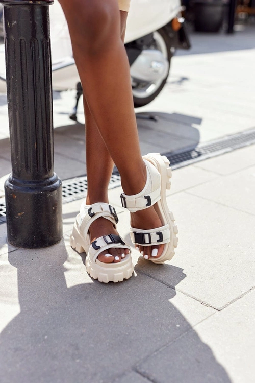 Sandały Na Masywnej Platformie Beżowe Fly High