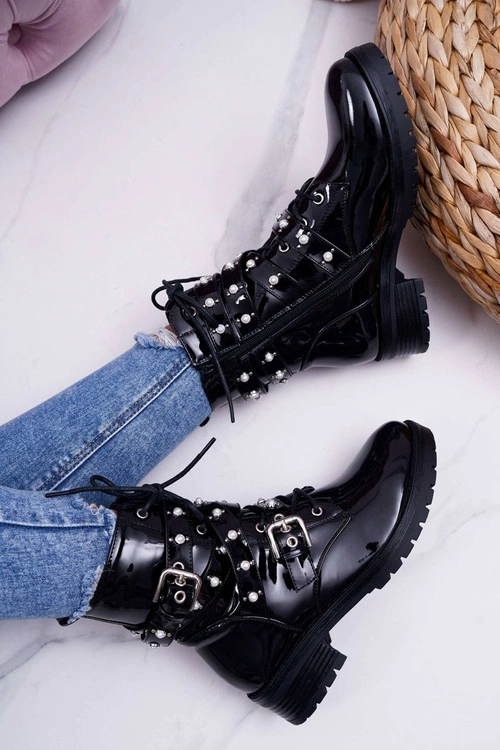 Botki Damskie Płaskie Lakierowane Z Perełkami Czarne Domination