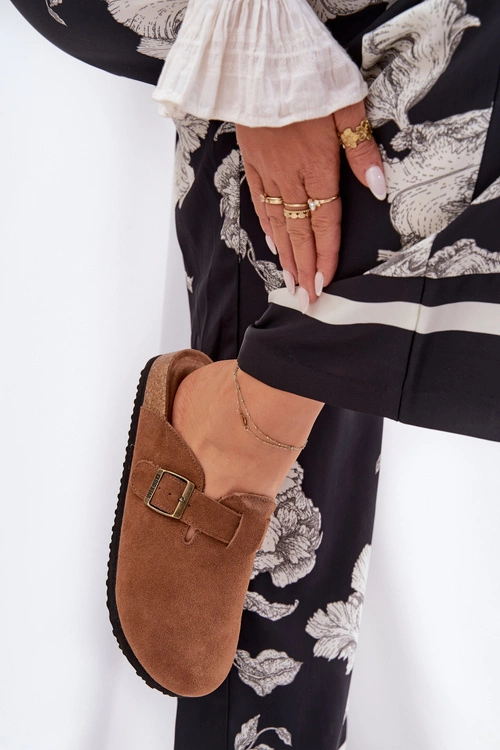 Zamszowe Klapki Chodaki Damskie Z Klamrą Big Star RR274A387 Brązowe