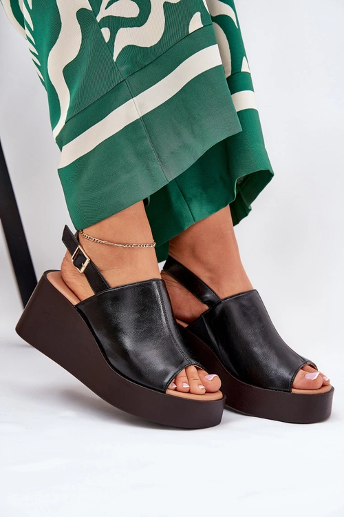 Sandały Damskie Z Eko Skóry Na Platformie I Koturnie Czarne Leaniria