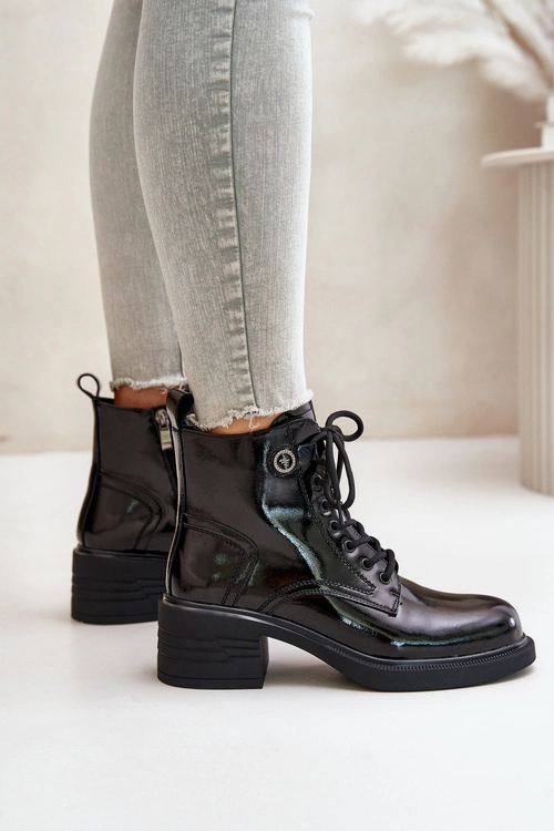 Skórzane Lakierowane Botki Na Klocku Ocieplane D&A JC42-78 Czarne