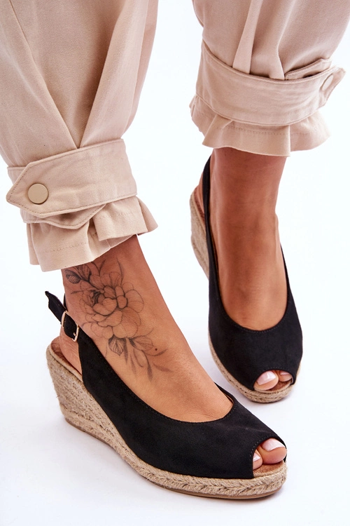 Zamszowe Sandały Na Koturnie Czarne Elsie