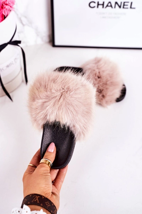 Dziecięce Klapki Z Futerkiem Beżowe Fashionista