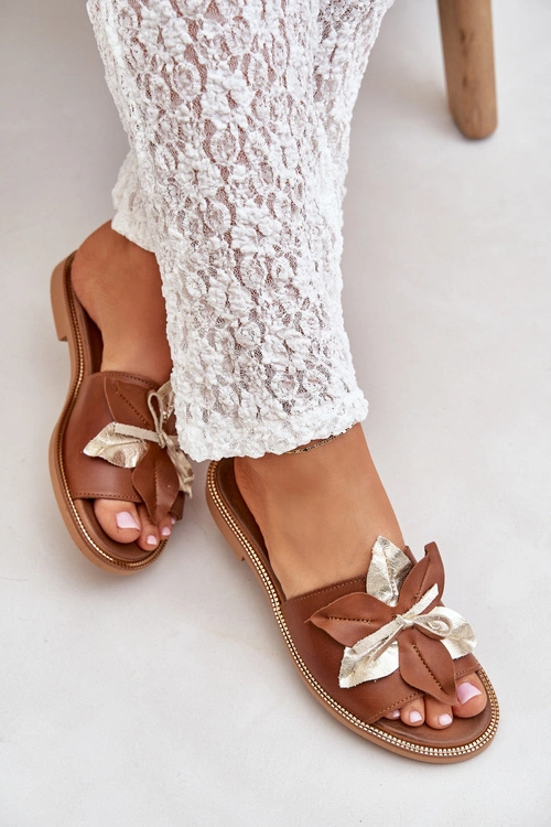 Klapki Z Ozdobą Skóra Naturalna Zazoo 3574/Z Camel