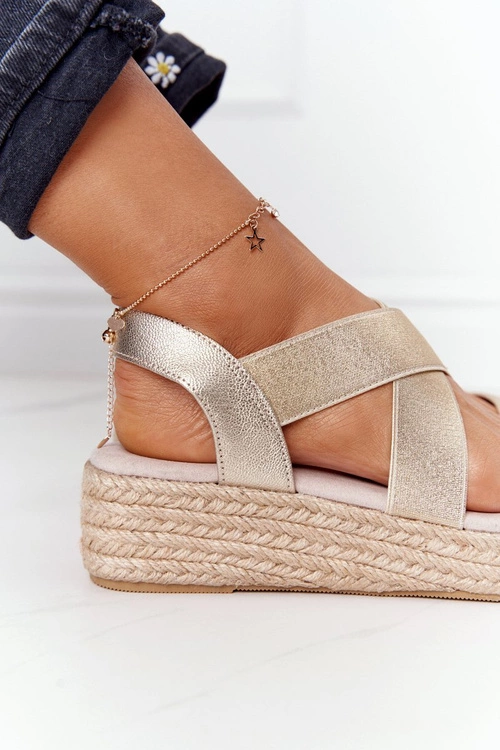 Sandały Na Koturnie Ze Ściągaczem Big Star HH274414 Złote