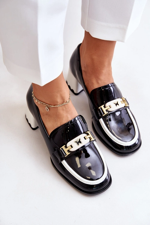 Lakierowane Półbuty Damskie Na Obcasie Z Ozdobą Artiker 55C1002 Czarne