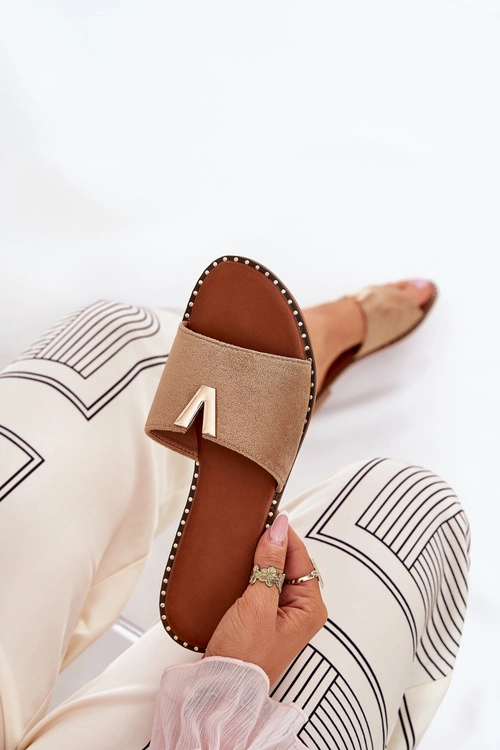 Klapki Damskie Na Płaskim Obcasie Z Ozdobnymi Detalami Khaki Saliena