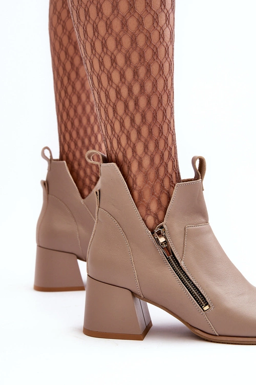 Skórzane Botki Damskie Na Niskim Obcasie Z Wycięciami Zazoo 850 Beżowe