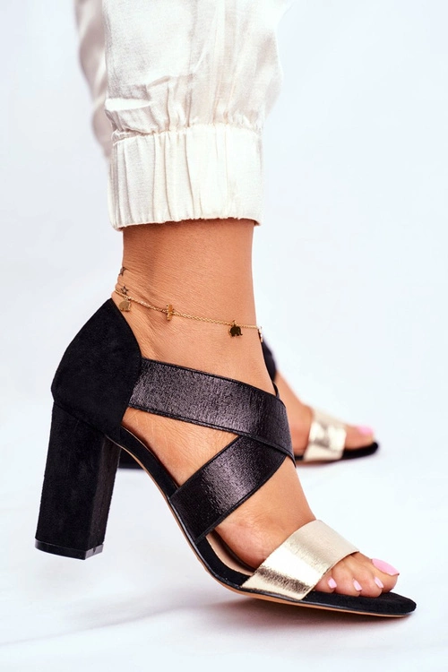 Eleganckie Wsuwane Sandały Na Słupku Czarno-Złote Varina