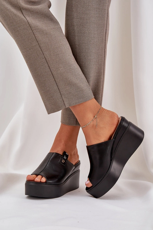 Klapki Na Platformie I Koturnie Eko Skórzane Czarne Eridoria