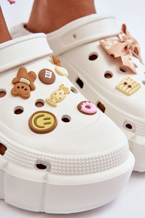 Damskie Piankowe Klapki Kroksy Z Ozdobami Białe Marlett