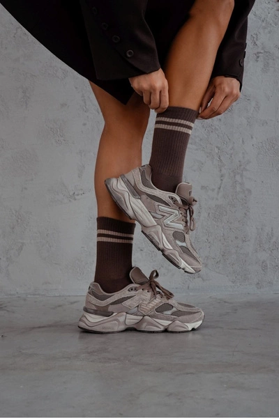 Skarpetki Damskie Dwa Cienkie Paski Brązowe