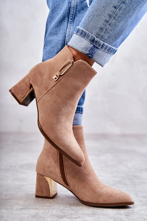 Zamszowe Botki Na Słupku Z Ozdobą Beżowe Erine