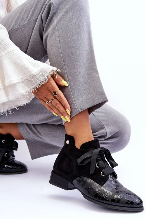 Damskie Półbuty Na Płaskim Obcasie Z Wiązaniem Czarne Meroni - Zamsz