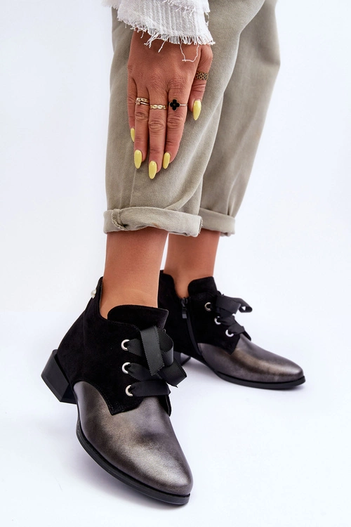 Damskie Półbuty Na Płaskim Obcasie Z Wiązaniem Czarne Meroni - Zamsz