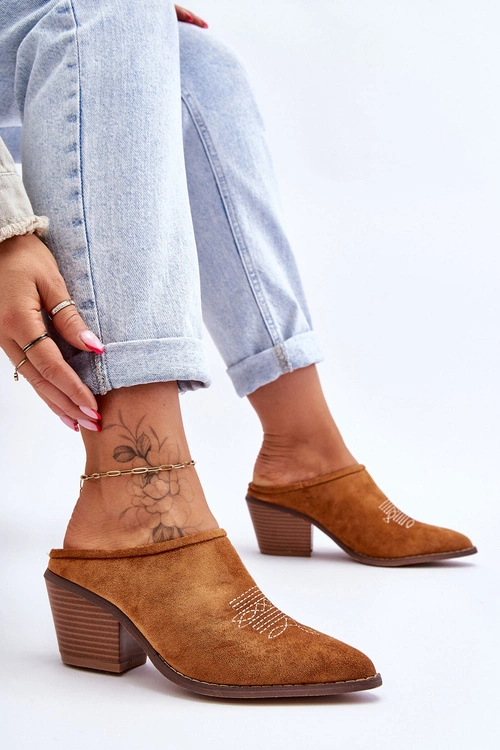 Damskie Zamszowe Klapki Kowbojki Camel Romina