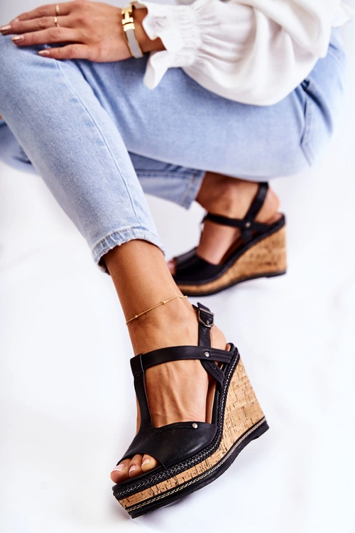 Klasyczne Skórzane Sandały Na Koturnie Czarne Valorin