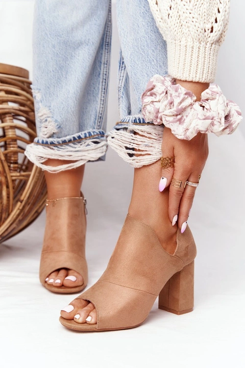 Wiosenne Zamszowe Botki Na Słupku Vinceza 21-17095 Beżowe