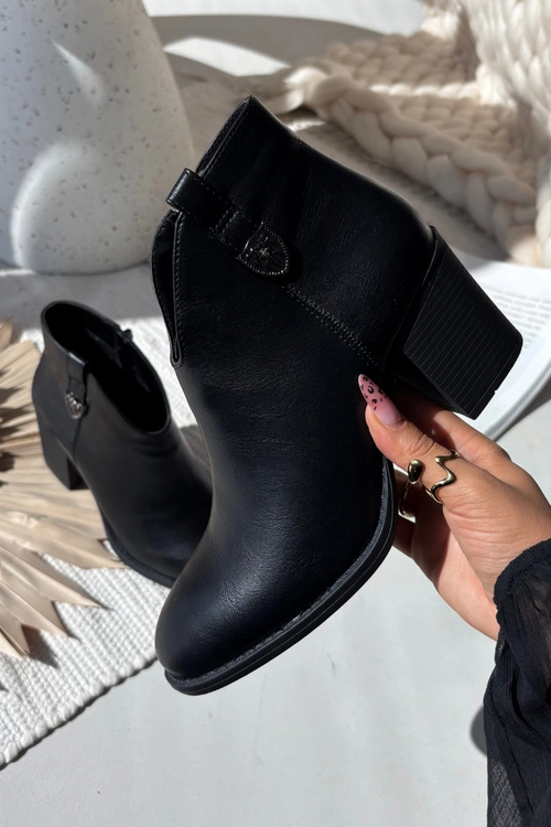 Ocieplane Botki Damskie Na Słupku Z Eko Skóry Czarne Talienne