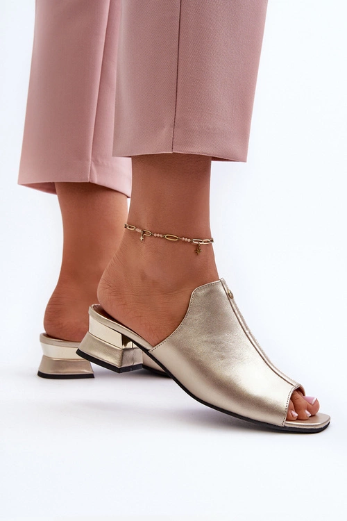 Eleganckie Klapki Damskie Ze Skóry Naturalnej Na Niskim Obcasie Maciejka 06360-25 Złote