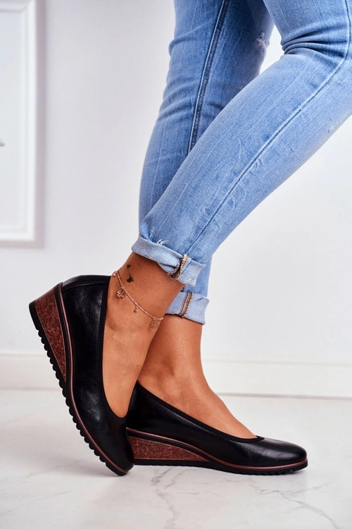 Damskie Półbuty Na Koturnie Czarne Belli