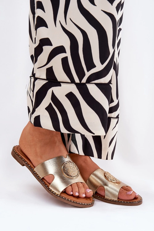 Płaskie Klapki Damskie Z Ozdobnym Detalem Złote Oferry