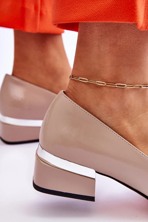 Lakierowane Mokasyny Na Obcasie Z Cyrkoniami Beżowe Lavern