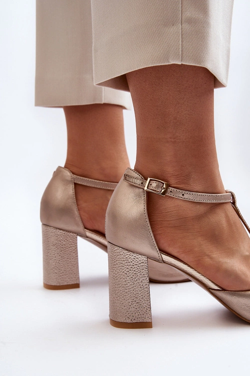 Sandały Skórzane Na Słupku Z Ozdobą Laura Messi 2758 Złote