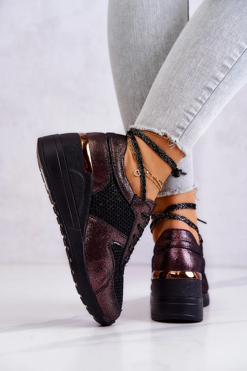 Skórzane Sneakersy Na Koturnie Z Siateczką S.Barski Czarne