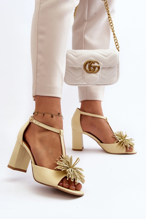 Sandały Skórzane Na Słupku Z Ozdobą Laura Messi 2758 Beżowe