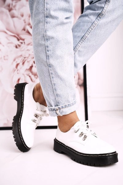 Damskie Półbuty Oxfordy Na Platformie S.Barski HX15 Lakierowane Białe