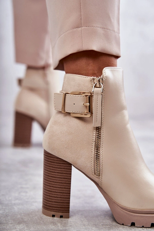 Skórzane Botki Na Obcasie Z Ozdobnym Zamkiem Beżowe Rosita