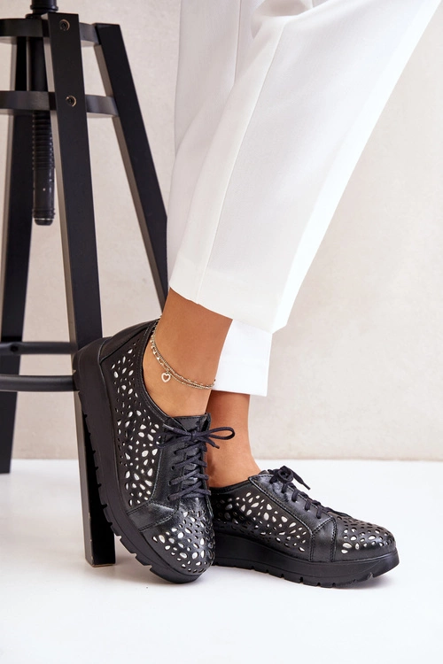 Zazoo 2973 Skórzane Półbuty Na Platformie Z Ażurowym Wzorem Czarne