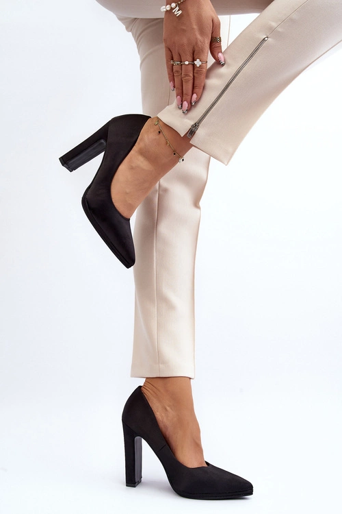 Czółenka Na Słupku Czarne Piatti