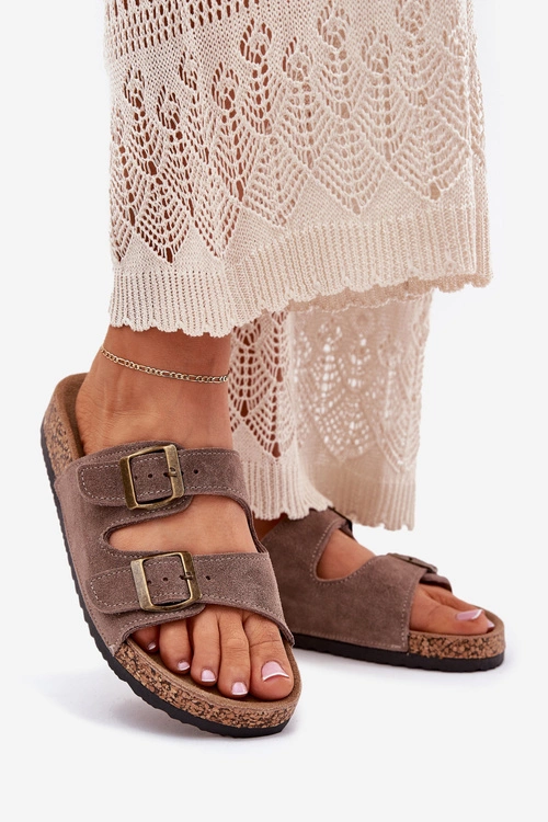 Zamszowe Klapki Na Korkowej Podeszwie Z Klamrami Ciemnobeżowe Tavira