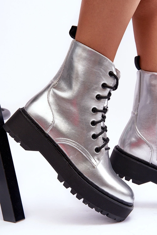 Skórzane Metaliczne Botki Workery Srebrne Teflorna
