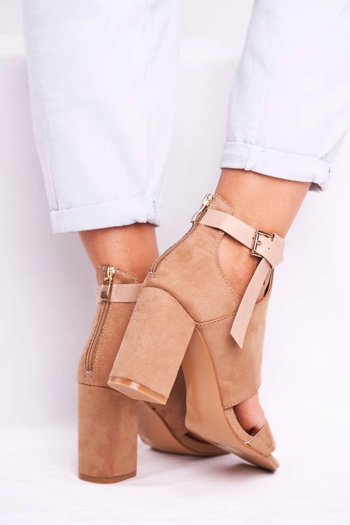 Sandały Na Słupku Z Cholewką Vinceza 20-17054 Beżowe