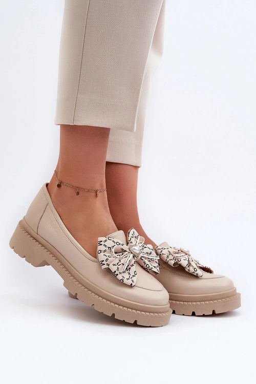 Damskie Skórzane Mokasyny Z Kokardą Laura Messi 2787 Jasnobeżowe