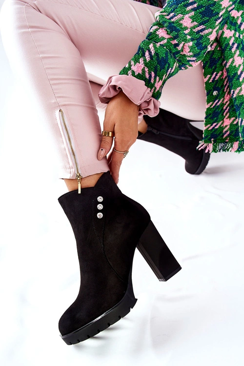 Zamszowe Botki Na Słupku Czarne Lagerlla