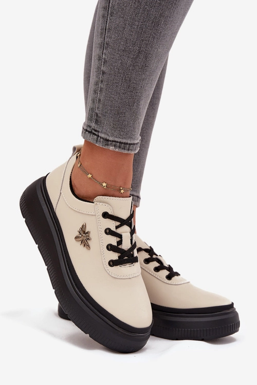 Skórzane Półbuty Damskie Na Platformie Z Przypinką Vinceza 41495 Beżowe