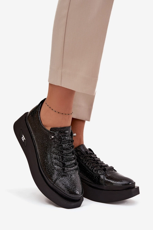 Skórzane Lakierowane Półbuty Damskie Na Platformie Artiker 57C2041 Czarne