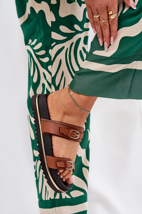 Klapki Damskie Gładkie Na Platformie Z Paskami I Klamrami Camel Ziferte