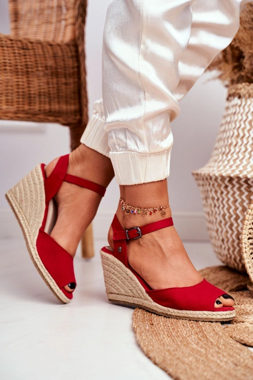 Sandały Damskie Na Plecionej Koturnie Big Star Czerwone DD274A213
