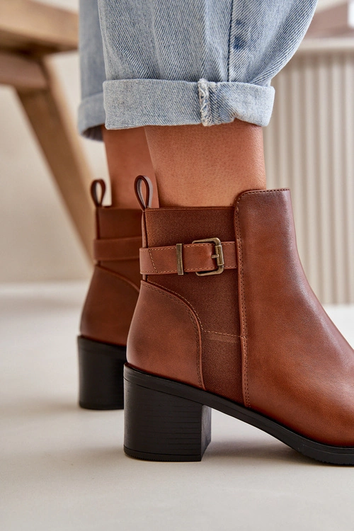 Botki Damskie Ocieplane Na Słupku Z Klamrą Camel Nevillira