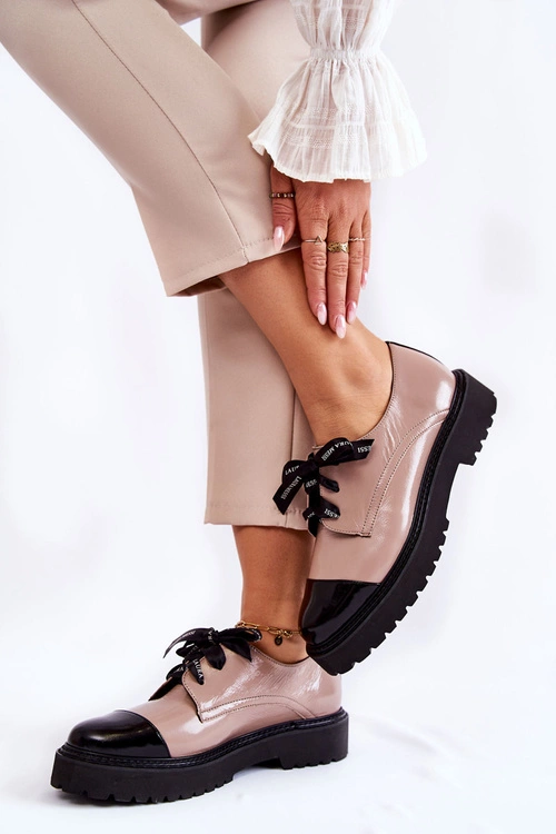 Lakierowane Półbuty Wiązane Laura Messi 2441 Beżowe