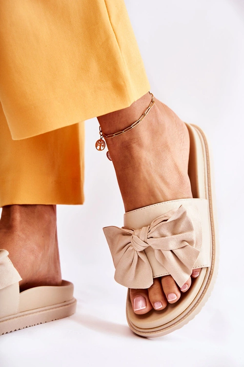 Klasyczne Damskie Klapki Skórzane Z Kokardą Beżowe Dessy