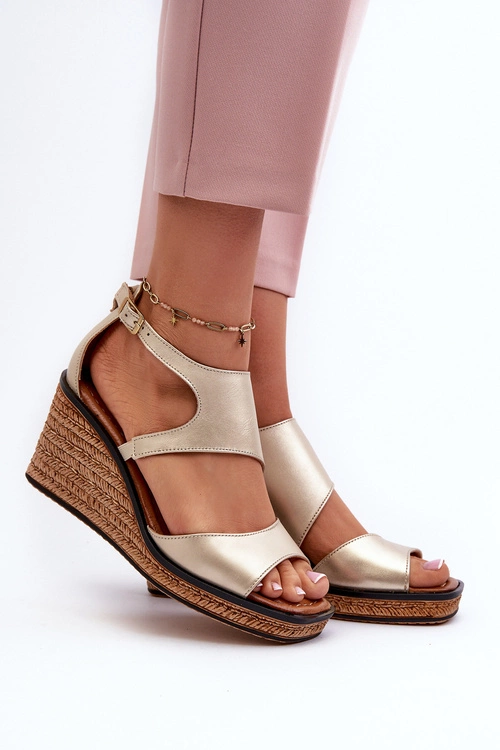 Sandały Damskie Skórzane Na Koturnie Maciejka 06657-25 Złote